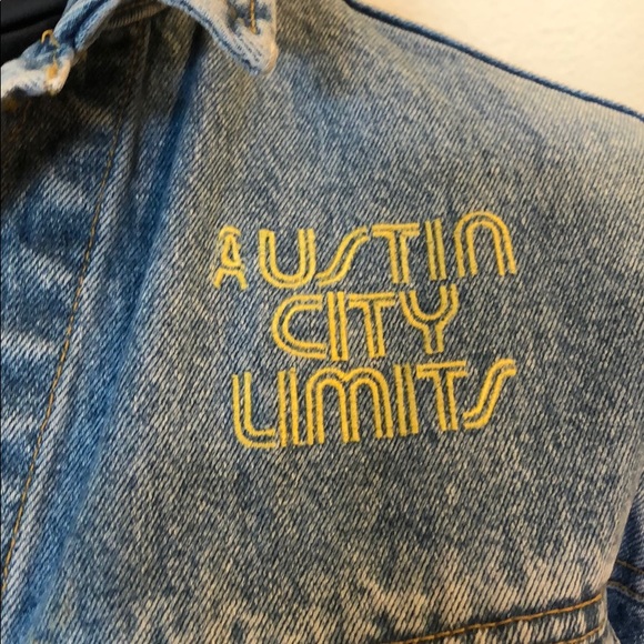 💥 VINTAGE AUSTIN CITY LIMITS DENIM JACKET 💥